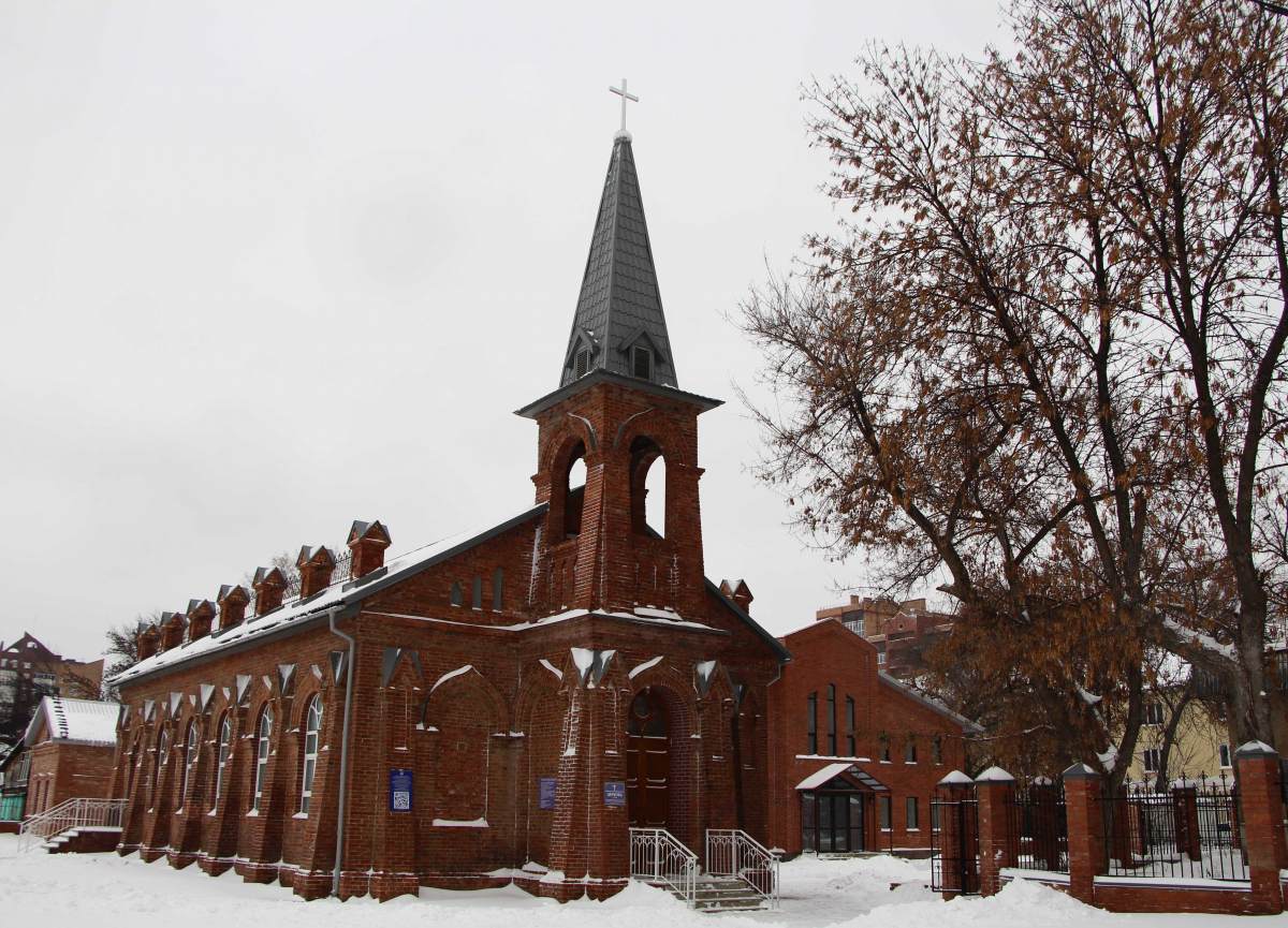 Уфа, фасад Евангелическо-Лютеранской церкви