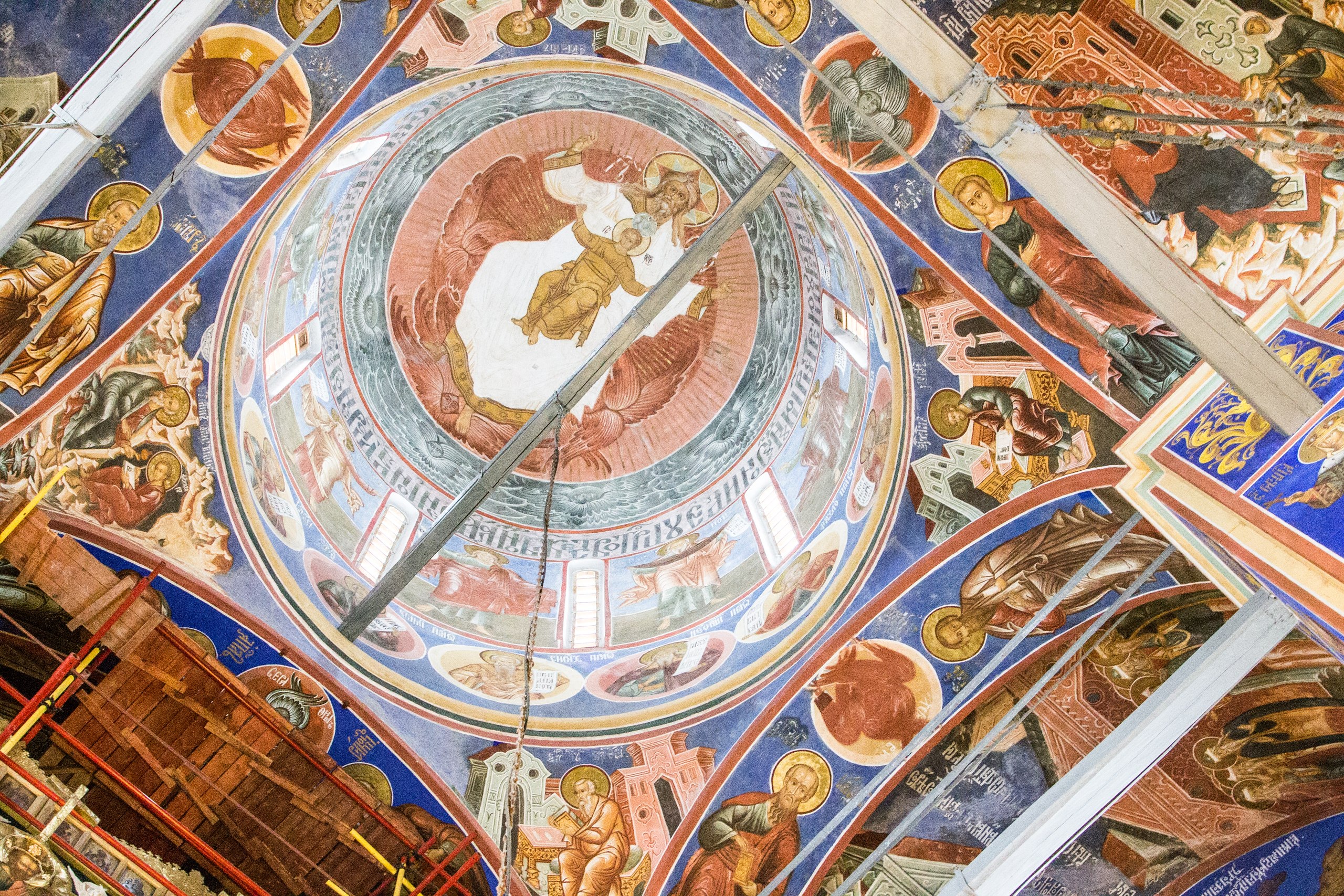 Спасо-Евфимиев монастырь — одно из самых удивительных мест в России. Необыкновенная роспись на стена…